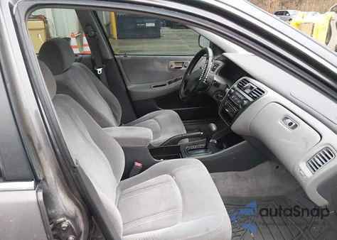 1999 Honda Accord Lx from USA, damaged, VIN 1HGCG6650XA076581